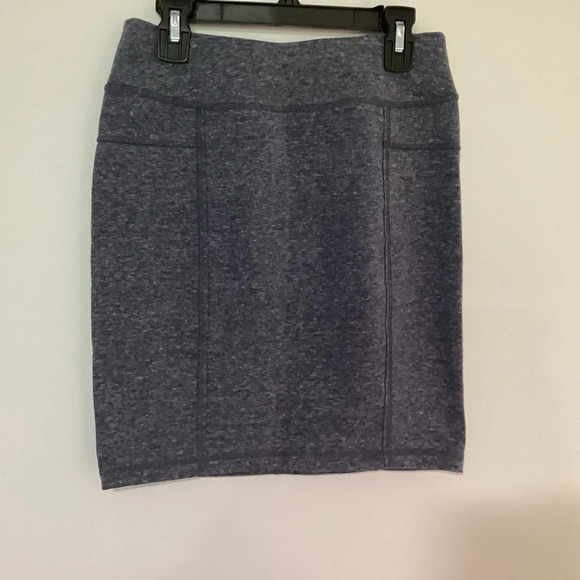 Athleta Pull On Skirt XXS - Picture 1 of 3
